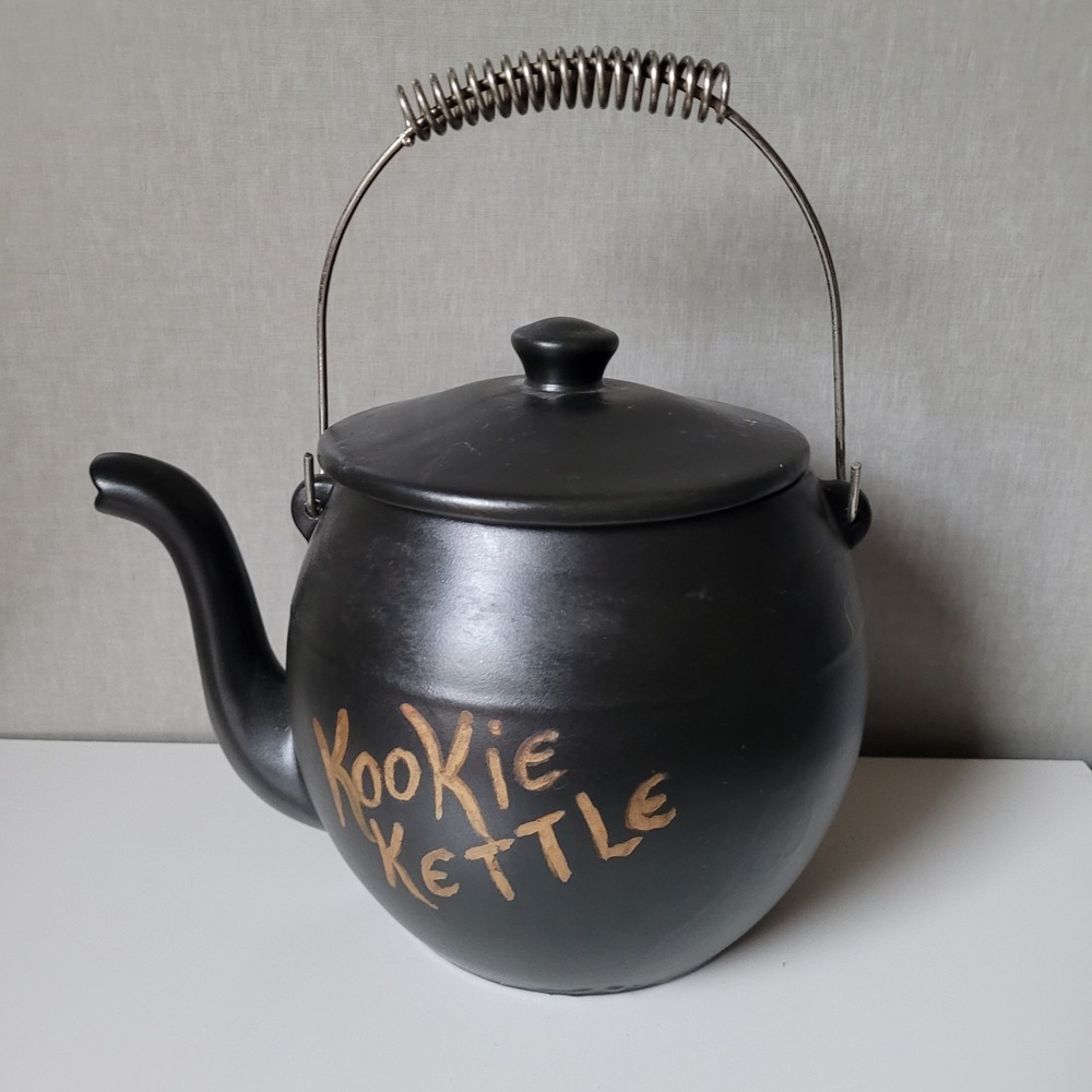 Cookie Jar Vintage USA McCoy Pottery KOOKIE KETTLE Black Tea Pot Jar 60's